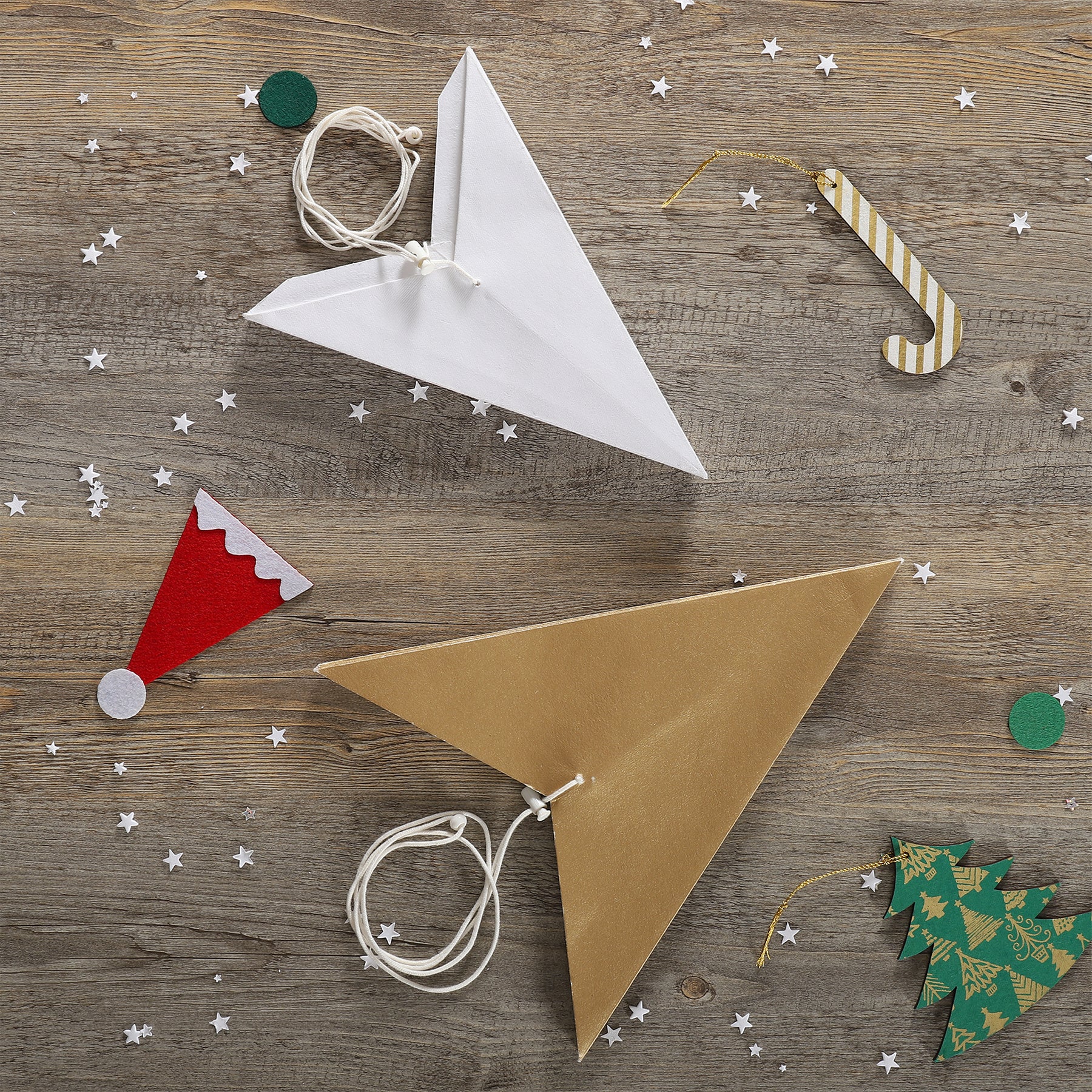 White & Gold Handmade Paper Christmas Stars (Set of 2) | Book Bargain Buy